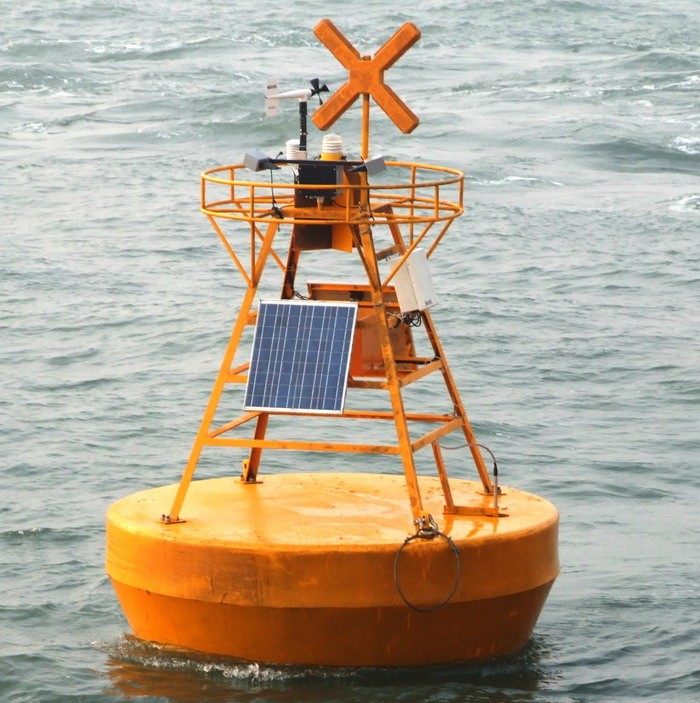 Solar-powered HDPE Buoy_2